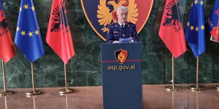 5 MIJË POLICË NË TERREN/ Rrumbullaku: 88 persona nën hetim, janë zbuluar 54 raste të krimeve zgjedhore