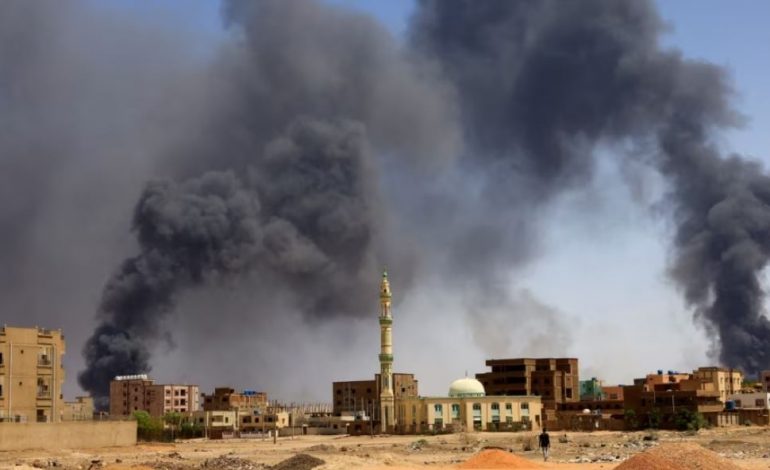 SULME TË FUQISHME/ Nuk ndalen luftimet e ashpra në Sudan