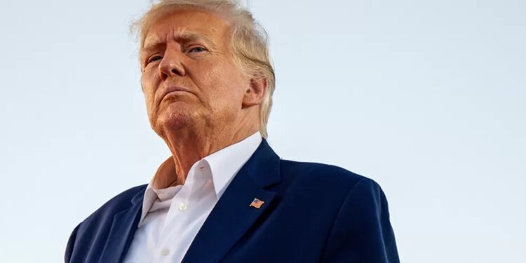 SHKRIMTARJA E AKUZON PËR PËRDHUNIM/ Reagon Trump: Historia më e sajuar që kam parë