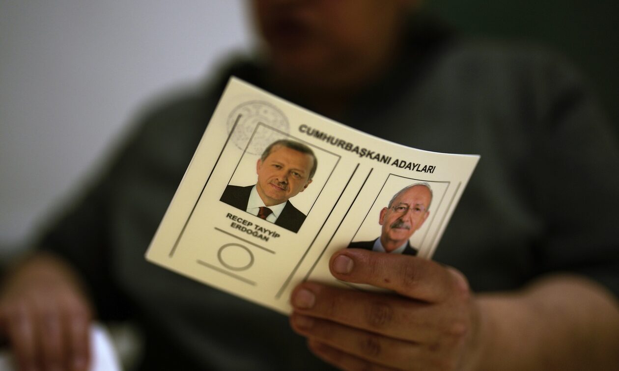 RAUNDI I DYTË I ZGJEDHJEVE NË TURQI/ 60 milionë persona i drejtohen qendrave të votimit