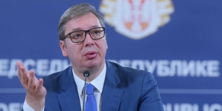 SITUATA E TENSIONUAR NË VERI TË KOSOVËS/ Serbia mbledh Këshillin e Sigurisë Kombëtare