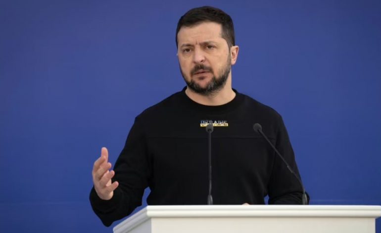 LUFTA NË UKRAINË/ Zelensky: Na duhet më shumë kohë për të nisur kundërofensivë