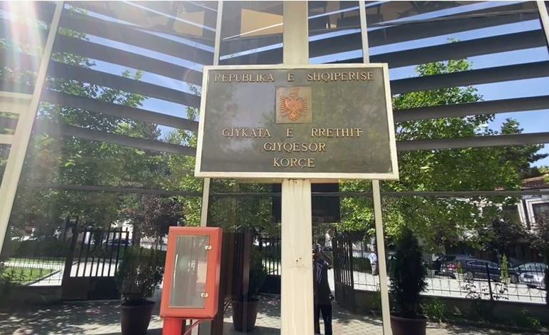 ZHVATI 3 MILIONË EURO PËRMES MASHTRIMIT/ Lihet në burg punonjësja e postës private Korçë