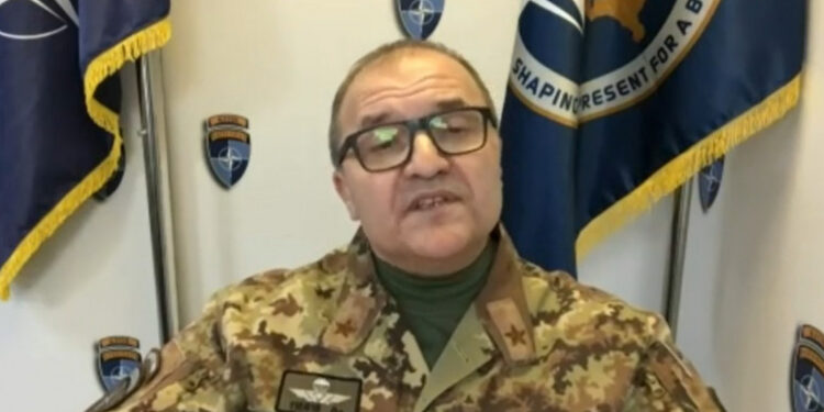 TENSIONET NE VERI/ Komandanti i KFOR-it pas takimit me Vuçiç: Jemi të gatshëm të përballemi me çdo skenar