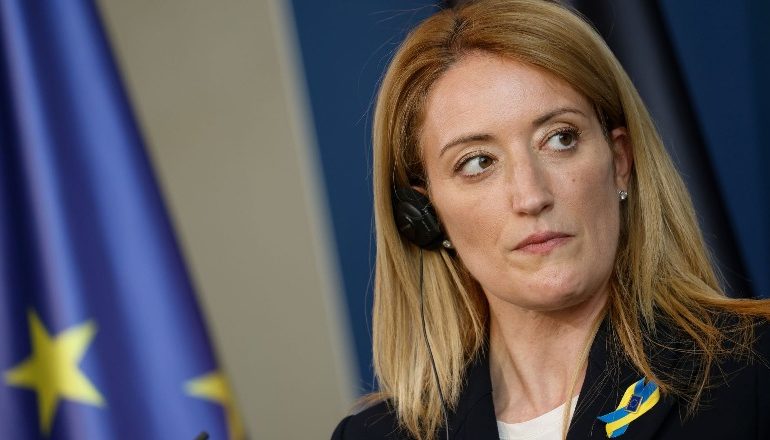 KOSOVA KRYEÇËSHTJA NË PE/ Metsola: Mirëpresim përpjekjet për të qetësuar tensionet në veri