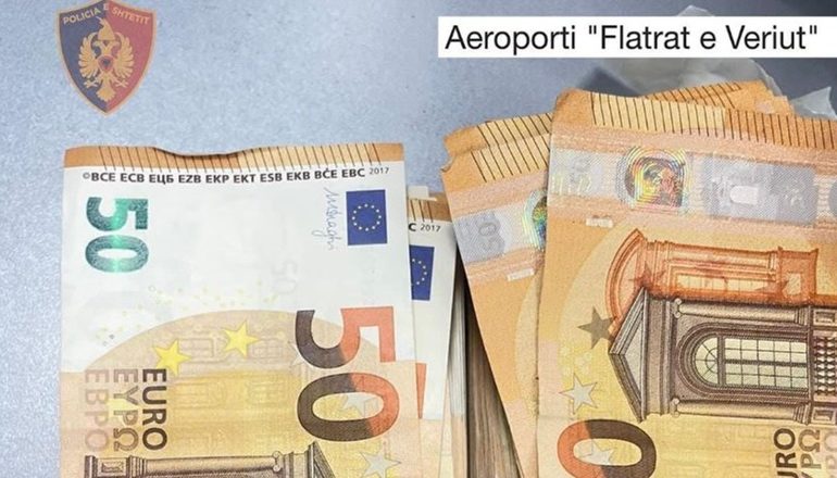 E PËSON KEQ/ Tentoi të hynte në Shqipëri me rreth 21 mijë euro të padeklaruara, ja çfarç ndodi me 35 vjeçarin në Aeroportin e Kukësit