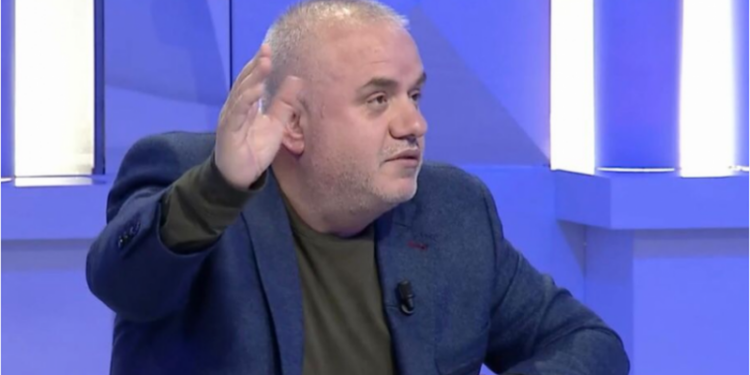 DALIN FOTOT E REJA/ Hoxha, pamje të reja nga video e Gjicit: Nga kryerja e aktit, biseda për tenderin e… Gjithçka në 13 minuta
