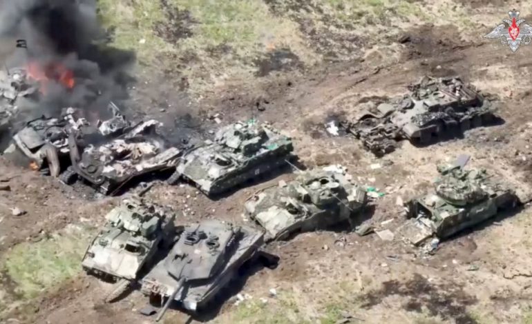LUFTA/ 300 ushtarë ukrainas kanë humbur jetën deri tani në Zaporizhia dhe Donetsk