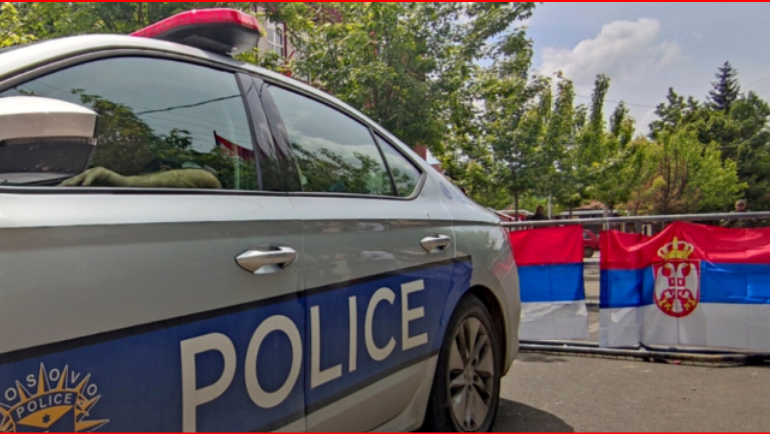 TENSIONET/ Shpërthime pranë stacioneve policore në Zveçan dhe Mitrovicë të Veriut