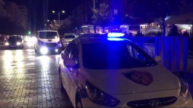 TRONDITET PERMETI/ 24-vjeçari mbyt me plastmas nënën e tij: 4 ditë më parë ishin kthyer nga Amerika