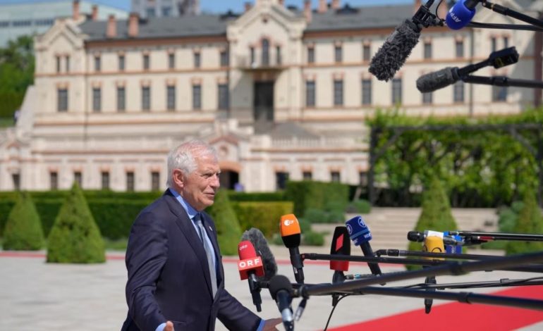 “DUHET TË JEMI SHUMË TË VETËDIJSHËM…”/ Borrell: Një Putin më i dobët është një rrezik më i madh