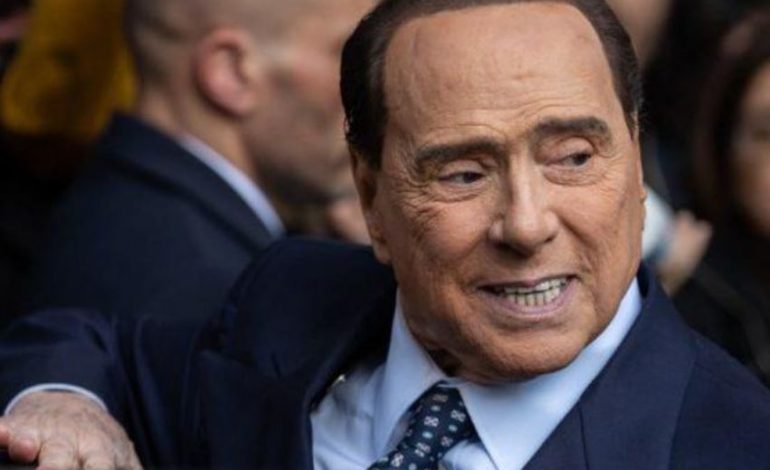 POLITIKA ITALIANE NË ZI/ Ndërron jetë në moshën 86-vjeçare ish-kryeministri Silvio Berlusconi