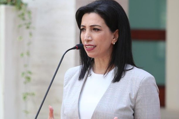 NDRYSHOJNË PROCEDURAT E REGJISTRIMIT NË UNIVERSITET/ Kushi jep njoftimin e RËNDËSISHËM për studentët