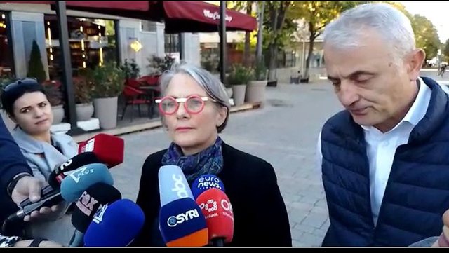 FLET NGA KORÇA/ Ambasadorja franceze: Ka akoma shumë punë për të bërë për luftën kundër korrupsionit