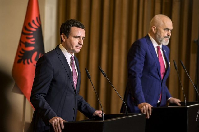 TAKIMI I PARË RAMA-KURTI PAS DRAFTIT PËR ASOCIACIONIN/ Dy Qeveritë mblidhen nesër në Gjakovë