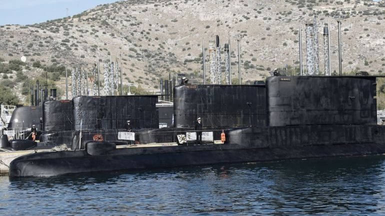 AKUZOHEN PËR SPIUNAZH/ Të dehur hynë në stacionin detar të Salamis, pranga dy shqiptarëve në Greqi