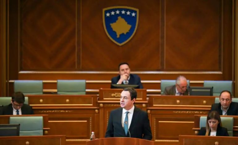 SITUATA E TENSIONUAR NË VERI TË KOSOVËS/ Kurti: Kam prezantuar draft-vizionin, nëse ka pajtueshmëri mund ta…