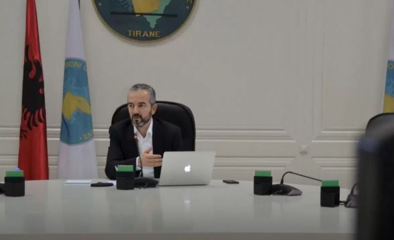 FITORJA E 14 MAJIT/ KQZ i jep mandatin kryetarit të Bashkisë së Tiranës, Erion Veliaj
