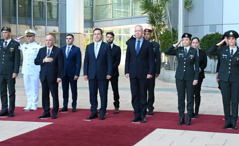 PELESHI NË IZRAEL/ Nënshkruhet memorandumi i mirëkuptimit në fushën e mbrojtjes dhe të sigurisë