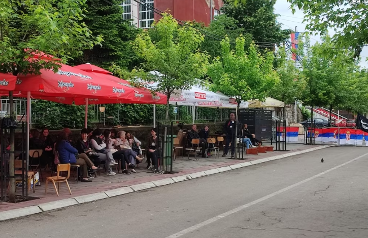 VAZHDOJNË PROTESTAT NË VERI TË KOSOVËS/ Kryesisht gra të pranishme, ja si paraqitet situata