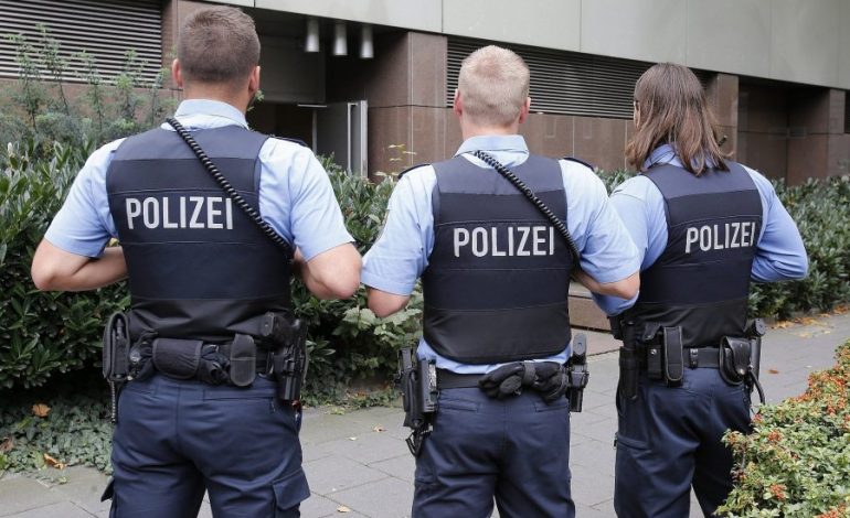 ALARM NË BERLIN/ Raportohet për një person të armatosur në një shkollë