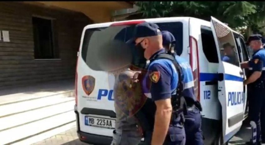 E PËSON KEQ/ 34 vjeçari kapet me drogë në Tiranë, çfarë zbuloi policia pas arrestimit