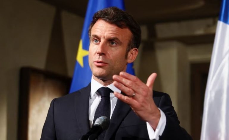 VRASJA E 17-VJEÇARIT NË FRANË/ Macron dënon veprimin: Akt i pafalshëm nga policia