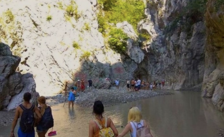 EKSPLORIME PA GUIDA PROFESIONALE/ 4 turistë të huaj humbën jetën në muajin maj në Shqipëri
