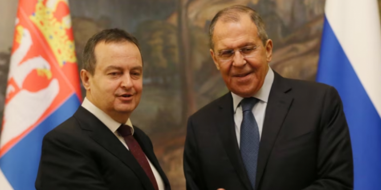 LOJA ME “DY PORTA” E BEOGRADIT/ Lavrov: Rusia e Serbia po koordinohen për vizitën e Daçiç në Moskë