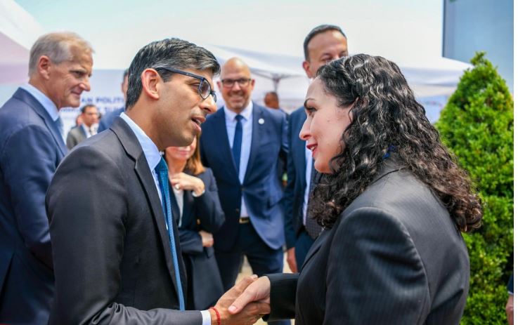 TAKOHET ME RISHI SUNAK/ Vjosa Osmani: Mirënjohëse për mbështetjen e Britanisë, të përkushtuar për paqen…
