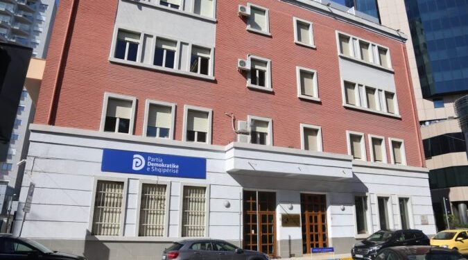 LISTA/ Kryesia e PD miraton emrat e Komisionit Zgjedhor për kreun e ri