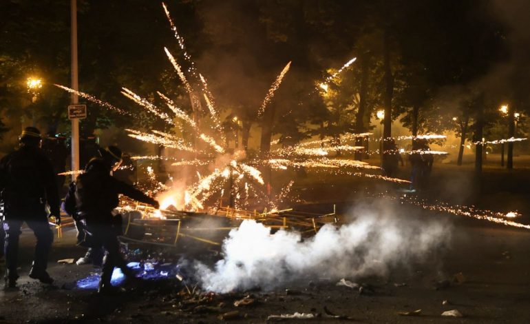 EKZEKUTOI ME ARMË ZJARRI 17-VJEÇARIN/ Efektivi i policisë i kërkon falje familjes së viktimës