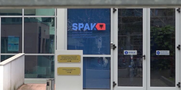 OPERACIONI I SPAK PËR ARRESTIMIN E 2O PERSONAVE/ Zbardhen EMRAT, mes tyre një grua