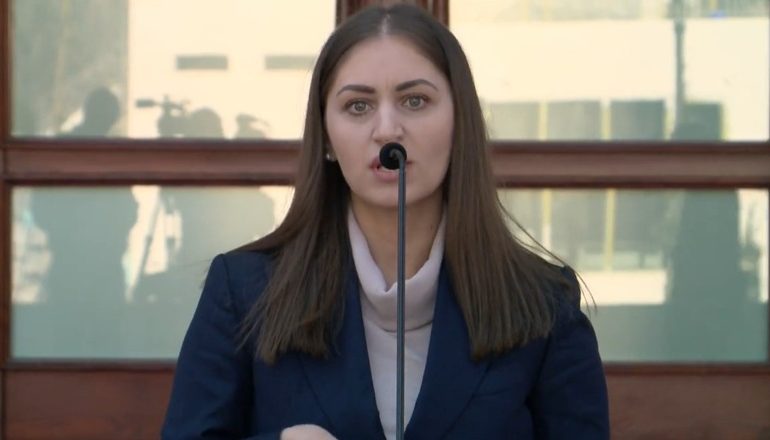 KRITIKA DREJTUESIT TË DHOMËS AMERIKANE TË TREGTISË/ Ministrja Bilali: Jo objektiv në qëndrim, s’kam dëgjuar për ndonjë kompani amerikane që…