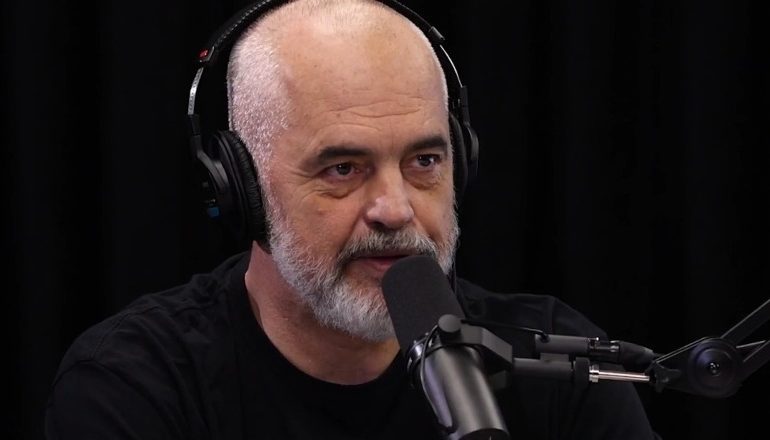 “DO T’IA KALOJMË EDHE BEOGRADIT”/ Rama në podkast: Tirana, një vend ku me Airbnb bëhet nami! Mund të dalim aeroporti i parë në rajon