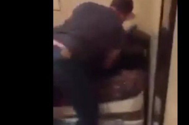 SHOKUESE/ E lidhi, e dhunoi dhe tenoi t’i djegë organet gjenitale, burri në Kosovë dyshonte se gruaja e tradhtonte