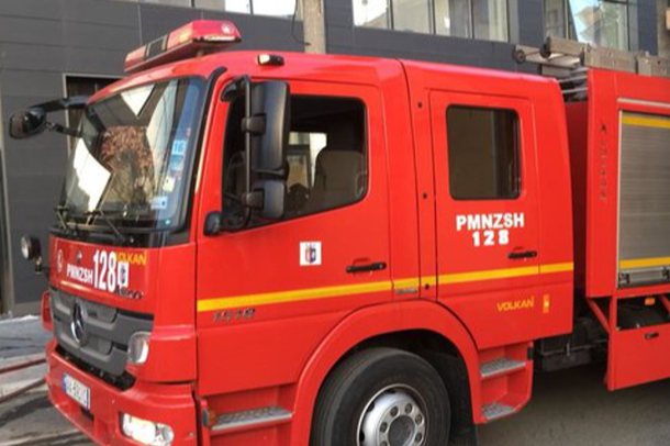 DETAJET E PARA/ Përfshihet nga flakët lokali në godinën e Gjykatës së Lartë