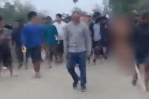 TRONDITËSE/ Dy gra përdhunohen në grup dhe nxirren të zhveshura para dhjetëra burrave