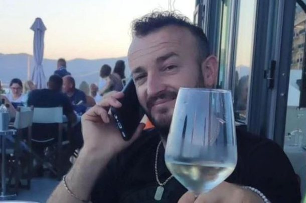 “MBRËMË FOLËM DHE…”/ 33-vjeçari ra në humnerë, fjalët prekëse të mikut: Si ike kështu, zor se do ketë dy si ti