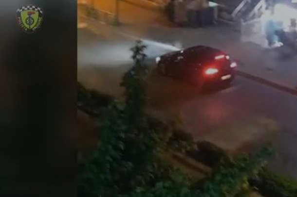 “ALO POLICIA…”/ Prishi qetësinë publike duke qarkulluar me makinë, e pëson keq “i forti” i Elbasanit