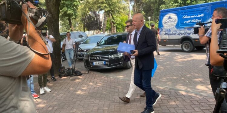 KËSHILLI I MANDATEVE DISKUTON PËR AHMETAJN/ SPAK: Nuk kemi informacion ku ndodhet…