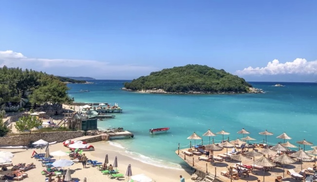 “PERLA E FSHEHUR E MESDHEUT”/ Mediat skoceze dhe amerikane rekomandojnë Shqipërinë për turizëm