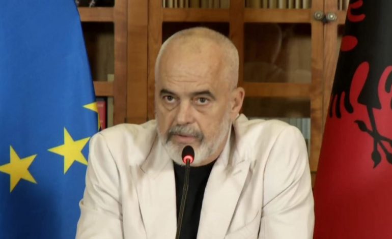 NGA SKANDALI I GJICIT, TEK DHUNA E RRAJAVE DHE DOSJA AHMETI/ Ja si përgjigjet Rama për ish-bashkëpunëtorët