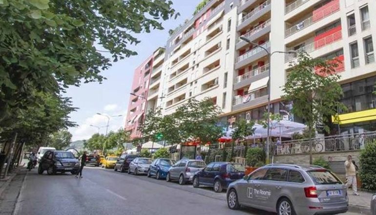 KONTROLLET NË BANESËN E AHMETAJT PRANË LIQENIT ARTIFICIAL/ Agjentët e BKH-së s’gjejnë asgjë të dyshimtë