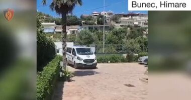 U KONFLIKTUAN DHE U QËLLUAN ME ARMË/ Dy në pranga, dy të proceduar dhe një në kërkim, çfarë sekuestroi policia në Himarë