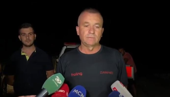 “NË LIQEN KA GROPA TË MËDHA”/ Dëshmia tronditëse e shefit të zjarrfikëses në Gramsh: 4 viktimat s’dinin not…