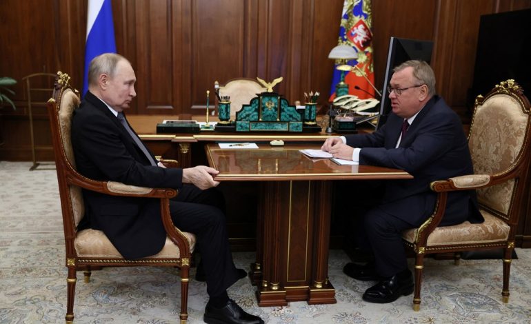 SAMITI I NATO-S NË LITUANI/ Putin takon shefin ekzekutiv të bankës së dytë më të madhe ruse