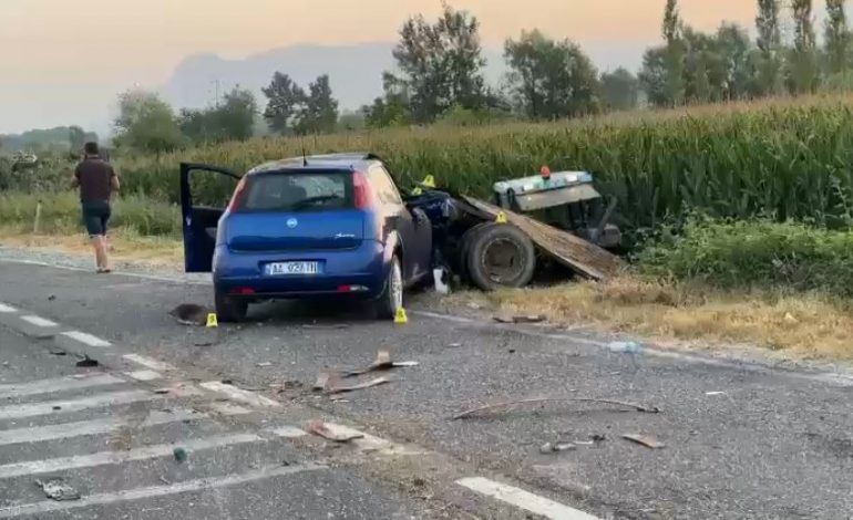 PËRGJAKET AKSI LEZHË-SHKODËR/ Makina përplaset me zetorin, 2 të vdekur dhe një i plagosur