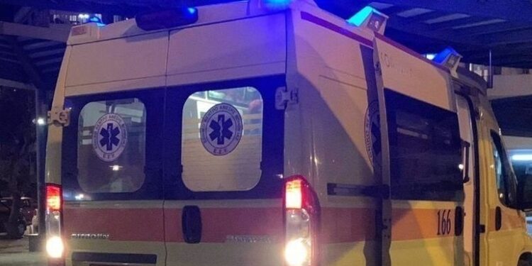 E RËNDË/ Humb kontrollin e biçikletës dhe përplaset me shtyllën, vdes i riu shqiptar në Greqi