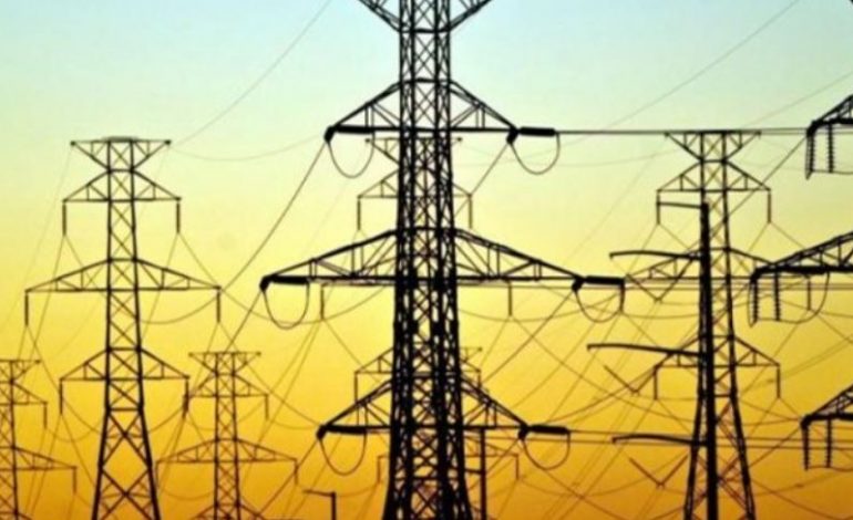 QEVERIA MERR VENDIMIN/ Emergjenca e energjisë elektrike shtyhet deri në fund të vitit